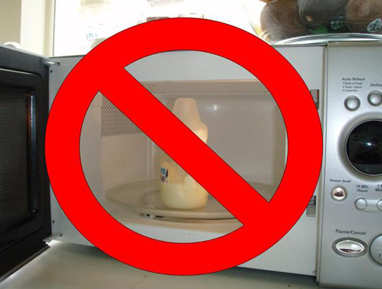 Mẹ tuyệt đối không được sử dụng lò vi sóng để làm hâm sữa mẹ ham-sua-me-o-nhiet-do-bao-nhieu-la-chuan-de-be-an-ngon-nhu-ti-me-truc-tiep-1.jpg (97 KB)